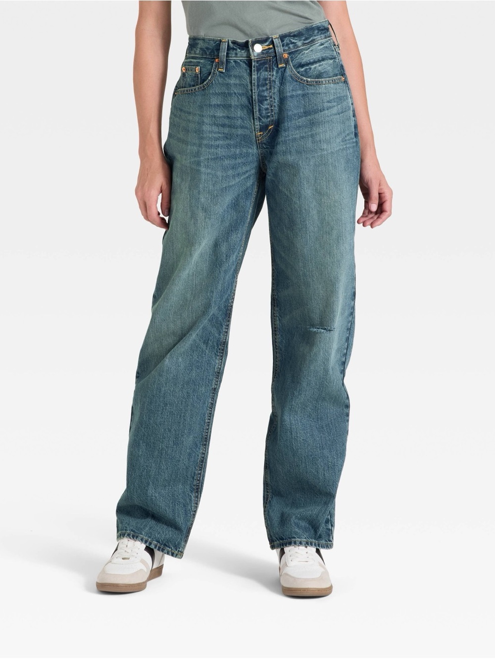 Universal Thread Women's Size 12 Mid-Rise 90's Baggy Denim Jeans